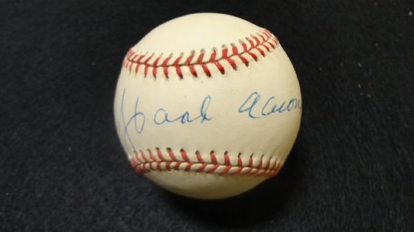 Hank Aaron Signed ONL Baseball - Home Run King - Jackie Robinson Comm. Baseball JSA COA