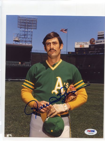 Rollie Fingers Signed 8 x 10 Photograph PSA/DNA