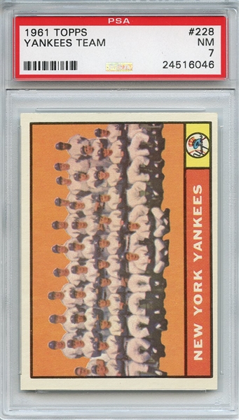 1961 Topps 228 New York Yankees Team PSA NM 7