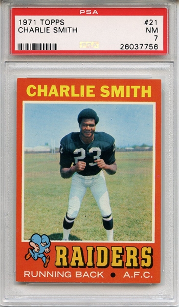 1971 Topps 21 Charlie Smith PSA NM 7