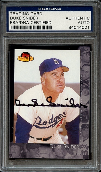2001 TOPPS AMERICAN PIE SIGNED DUKE SNIDER PSA/DNA AUTO AUTHENTIC