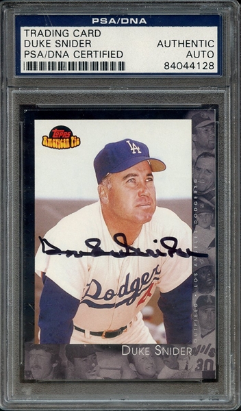 2001 TOPPS AMERICAN PIE SIGNED DUKE SNIDER PSA/DNA AUTO AUTHENTIC