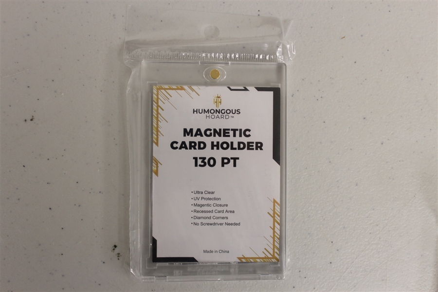 (1) 130Pt Magnetic Card Holder w/UV Protection Humongous Hoard