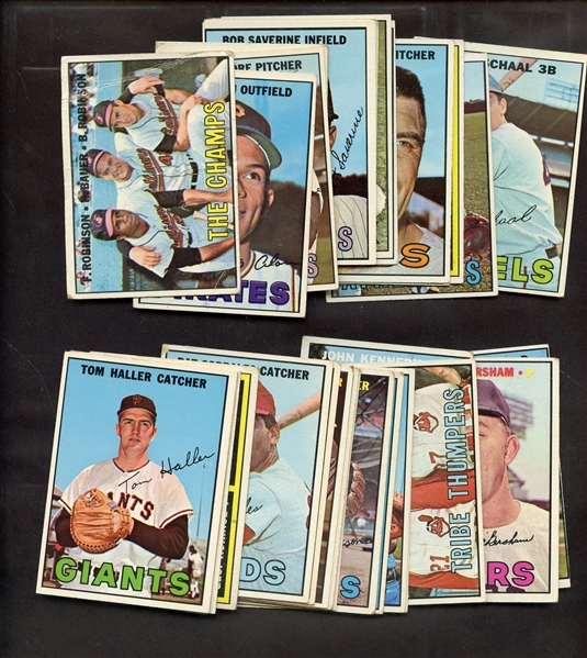 (34) 1967 TOPPS BASEBALL LOT