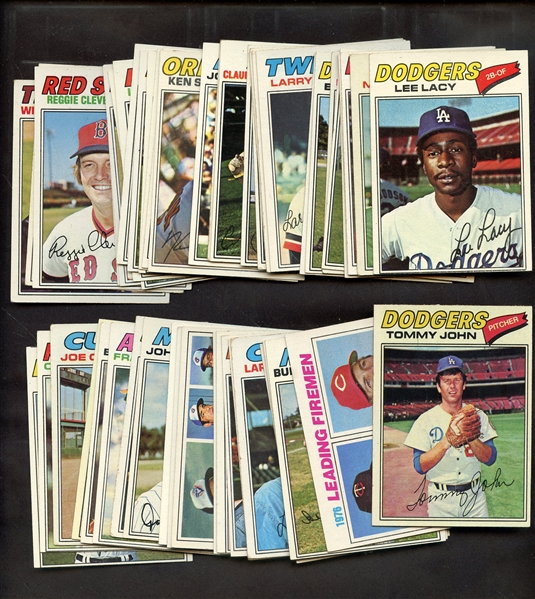 (52) 1977 TOPPS BASEBALL LOT