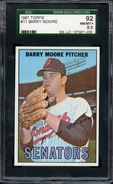 1967 TOPPS 11 BARRY MOORE SGC NM/MT+ 92 / 8.5