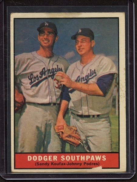 1961 TOPPS 207 DODGERS SOUTHPAWS KOUFAX PODRES