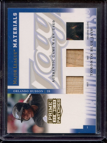 2005 DONRUSS PRIME PATCHES ORLANDO HUDSON GAME USED BAT AND GLOVE 028/150