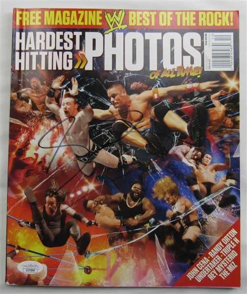 Sheamus Signed WWE WWF Magazine June 2011 JSA UU73699